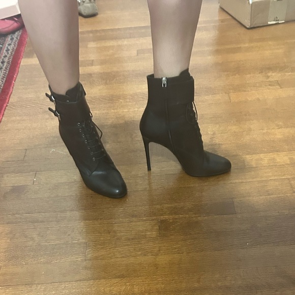 Prada lace up stilettò boots - Picture 8 of 8